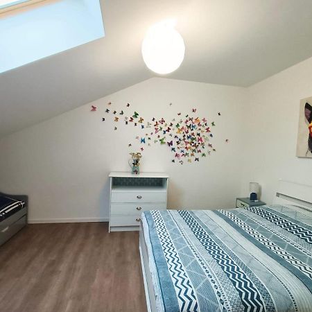 Superbe Appartement Type Loft En Duplex Rue Buat Chalons en Champagne Ngoại thất bức ảnh